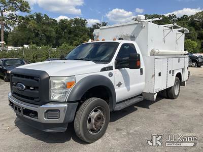 2016 Ford F550 4x4 Enclosed High-Top Service Truck
