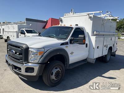 2016 Ford F550 4x4 Enclosed High-Top Service Truck