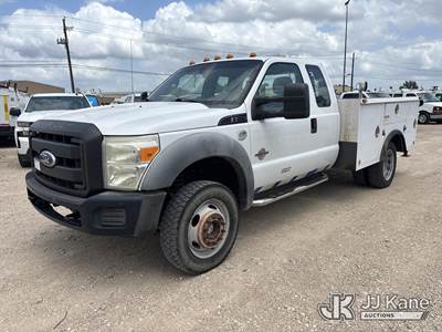 2011 Ford F-550 Extended-Cab Service Truck