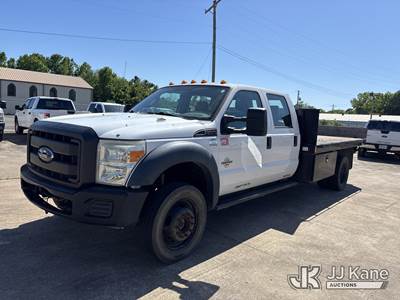 2015 Ford F-550 Crew-Cab Flatbed/Service Truck
