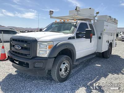 2014 Ford F550 4x4 Extended-Cab Service Truck