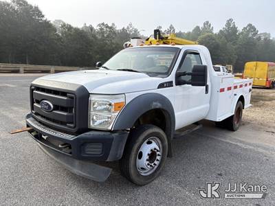 2015 Ford F550 Flatbed/Service Truck