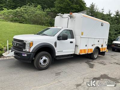 2017 Ford F550 2WD Enclosed Service Truck