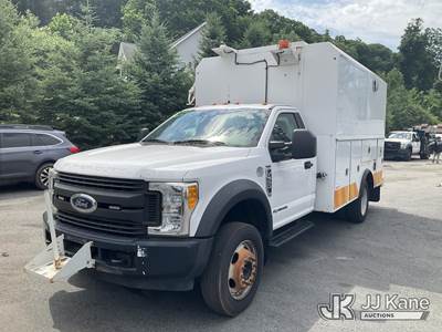 2017 Ford F550 2WD Enclosed Service Truck