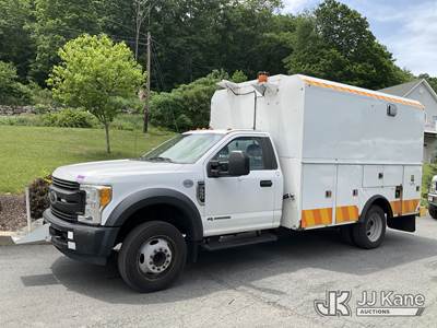 2017 Ford F550 2WD Enclosed Service Truck