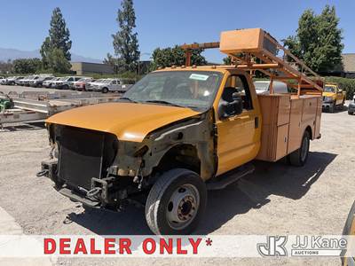 2004 Ford F-550 Regular Cab DRW Service Truck