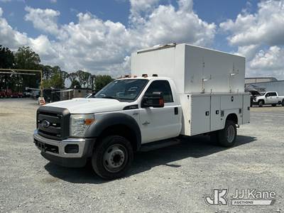 2015 Ford F550 Enclosed High-Top Service Truck
