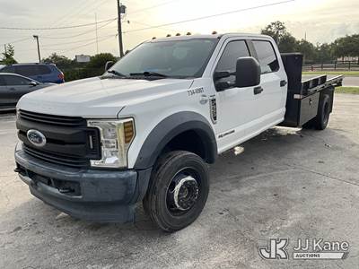 2018 Ford F550 4x4 Crew-Cab Flatbed/Service Truck