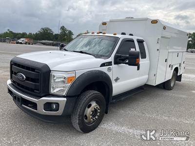 2016 Ford F550 4x4 Extended-Cab Enclosed Service Truck