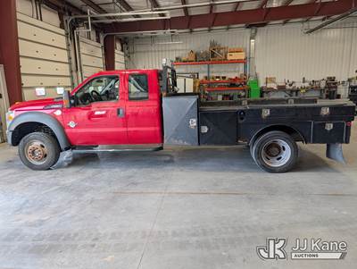 2015 Ford F-550 Extended-Cab Flatbed/Service Truck