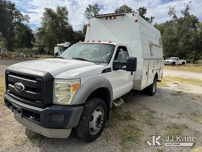 2011 Ford F-550 Enclosed High-Top Service Truck
