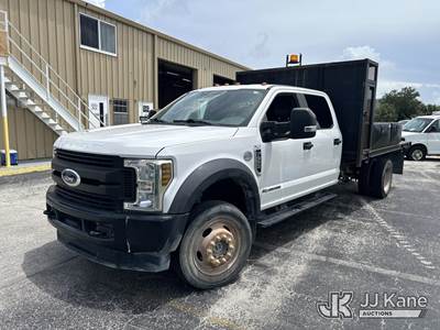 2019 Ford F550 4x4 Crew-Cab Flatbed/Service Truck