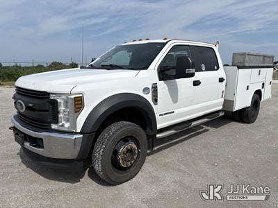 2019 Ford F-550 Crew-Cab Service Truck