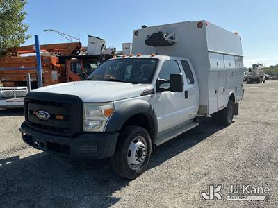 2011 Ford F550 Extended-Cab Enclosed Service Truck