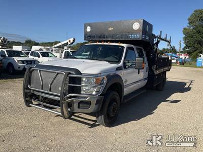 2016 Ford F-550 Crew-Cab Flatbed/Service Truck