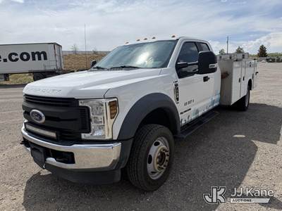 2019 Ford F550 4x4 Extended-Cab Service Truck