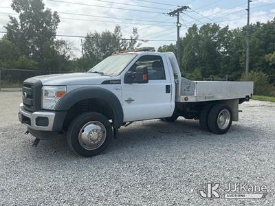 2012 Ford F-550 Regular Cab DRW Flatbed/Service Truck
