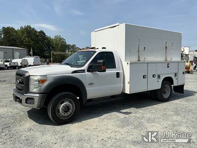 2016 Ford F550 4X4 Enclosed High-Top Service Truck