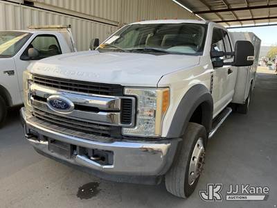 2017 Ford F-550 Extended-Cab Enclosed Service Truck