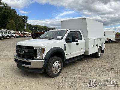 2018 Ford F550 4x4 Extended-Cab Enclosed Service Truck