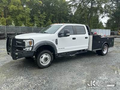 2018 Ford F550 4x4 Crew-Cab Flatbed/Service Truck