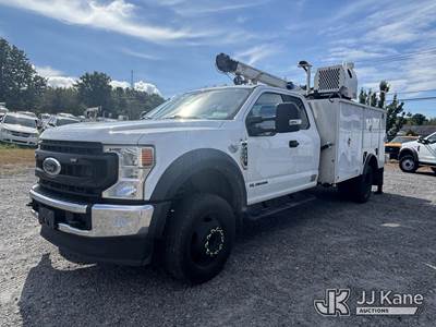 2022 Ford F-550 Extended-Cab Service Truck
