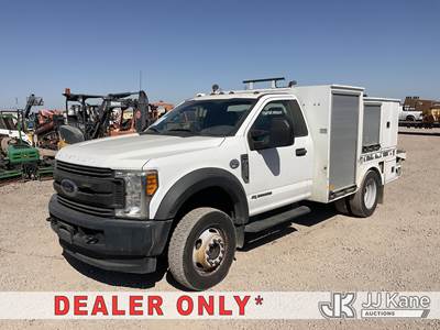 2017 Ford F-550 Regular Cab DRW Utility Vehicle