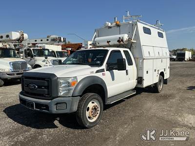 2015 Ford F550 4x4 Extended-Cab Enclosed Service Truck