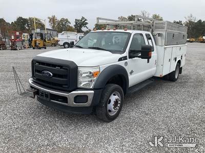 2016 Ford F550 4x4 Extended-Cab Service Truck