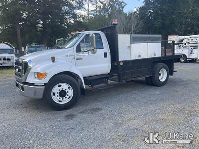 2006 Ford F650 Flatbed/Service Truck