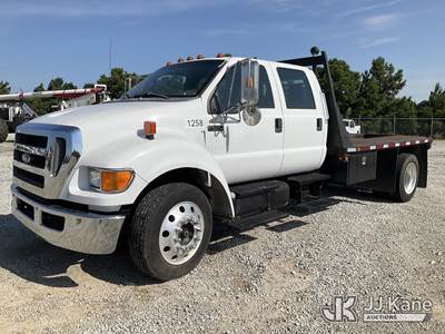 2011 Ford F-650 Crew-Cab Flatbed Truck