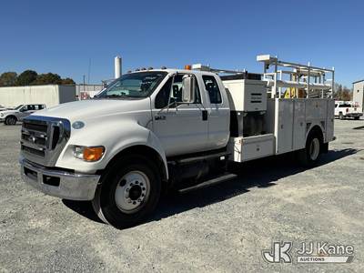 2012 Ford F750 Extended-Cab Service Truck