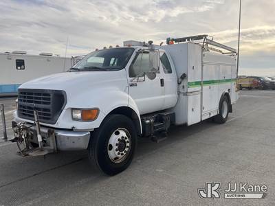 2000 Ford F750 Service Truck