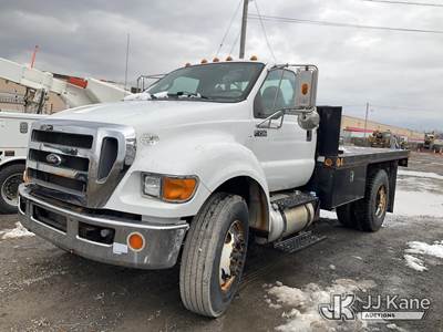 2011 Ford F750 Flatbed/Service Truck