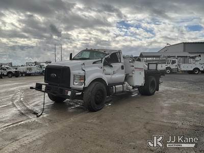 2021 Ford F-750 Flatbed/Utility Truck