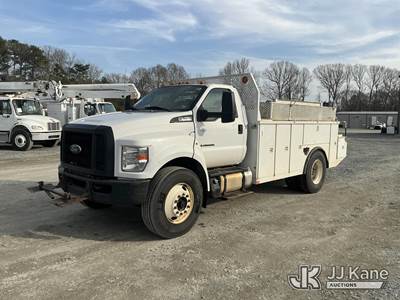 2016 Ford F-750 URD/Flatbed Truck