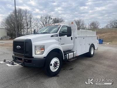 2016 Ford F750 URD/Flatbed Truck