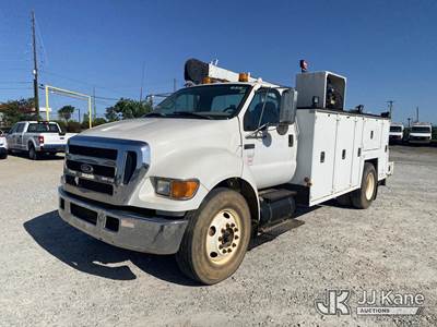 2005 Ford F-750 Mechanics Service Truck