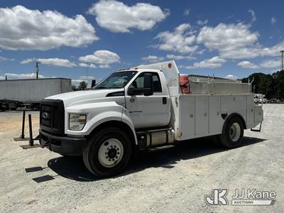 2016 Ford F750 URD/Flatbed Truck