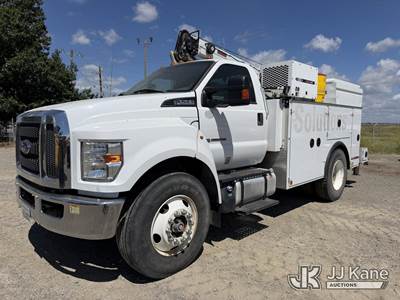 2017 Ford F750 Mechanics Service Truck