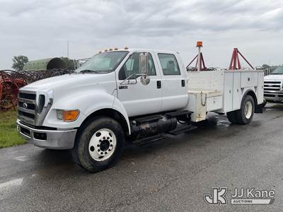 2012 Ford F-750 Crew-Cab Utility Truck