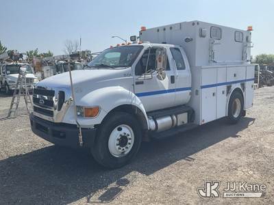 2012 Ford F750 Extended-Cab Utility Truck