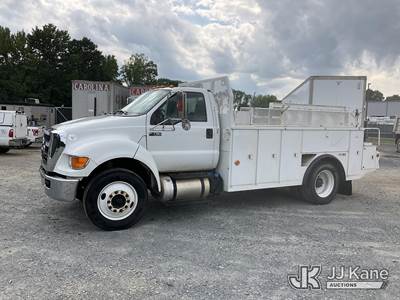 2015 Ford F750 URD/Flatbed Truck