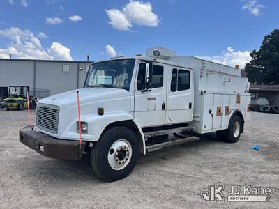 2003 Freightliner FL70 Crew-Cab Enclosed Utility Truck