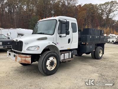 2015 Freightliner M2 106 Extended-Cab Flatbed/Service Truck