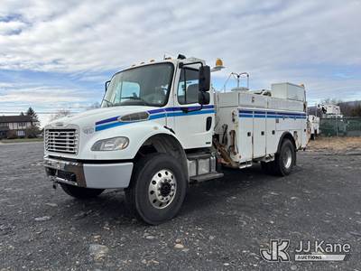 2011 Freightliner M2 106 4x4 Utility Truck