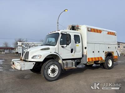 2015 Freightliner M2 106 4x4 Extended-Cab Air Compressor/Enclosed Utility Truck