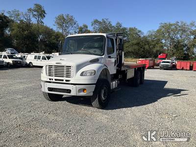 2015 Freightliner M2 106 Flatbed Truck
