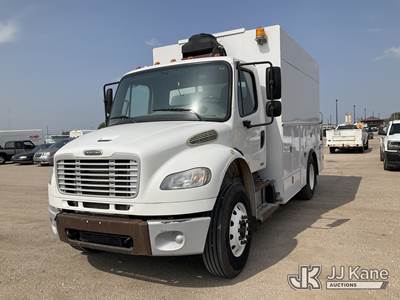 2012 Freightliner M2 Enclosed High-Top Utility Truck