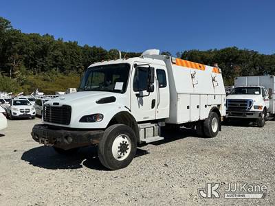 2016 Freightliner M2 4x4 Extended-Cab Enclosed Utility Truck
